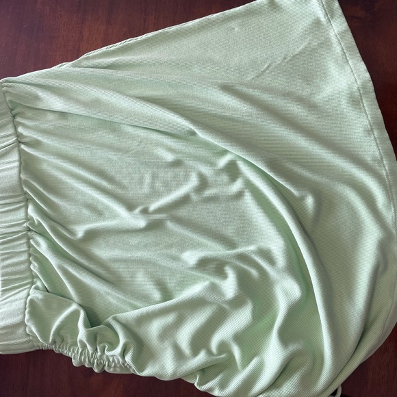 4th + Reckless mini skirt with ruched detail in mint - Picture 8 of 9